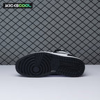 Jordan 1 Retro Black White 555088-010 Unisex