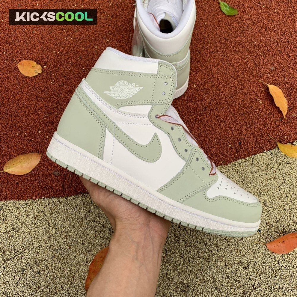 Air Jordan 1 Retro High OG 'Seafoam' Unisex