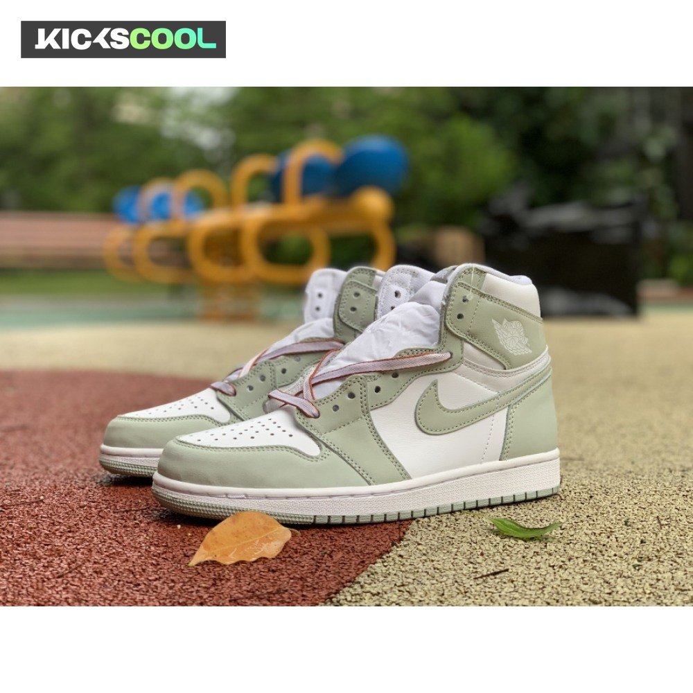 Air Jordan 1 Retro High OG 'Seafoam' Unisex