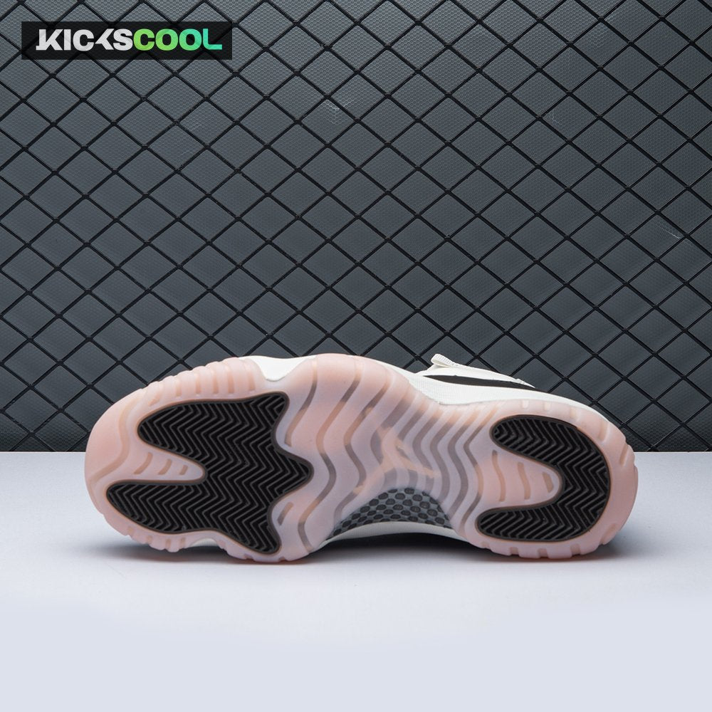 Air Jordan 11 "Neapolitan" Unisex