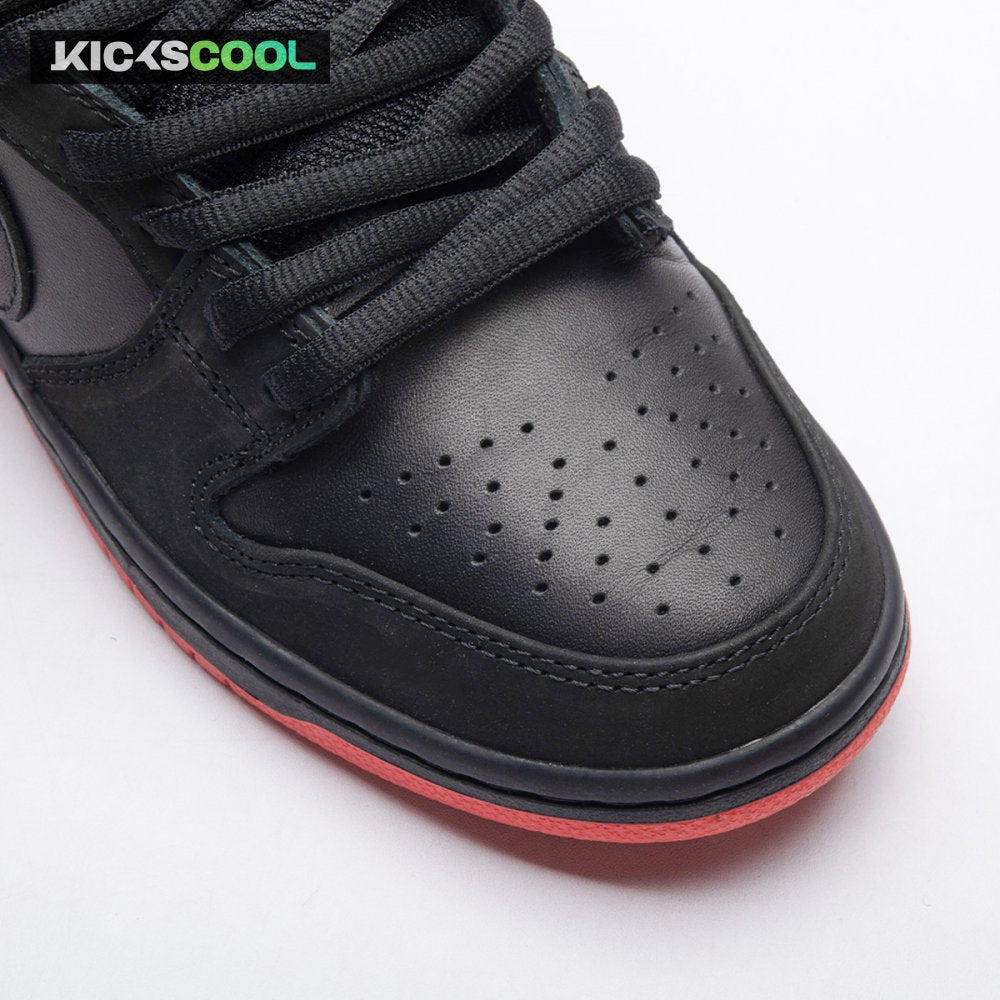 Dunk Low Pro SB 'Black Pigeon' Unisex
