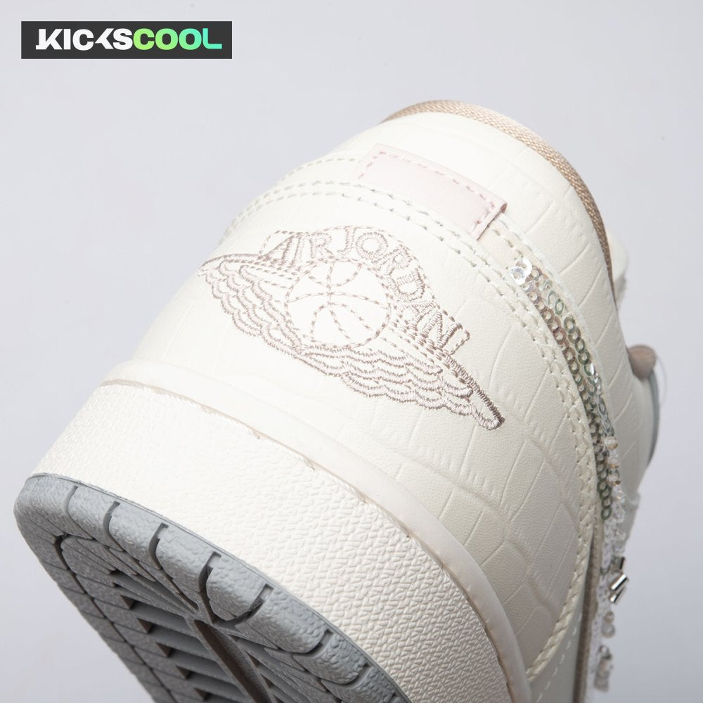 Jordan 1 LowSail Soft Pearl IH7323-100 Unisex