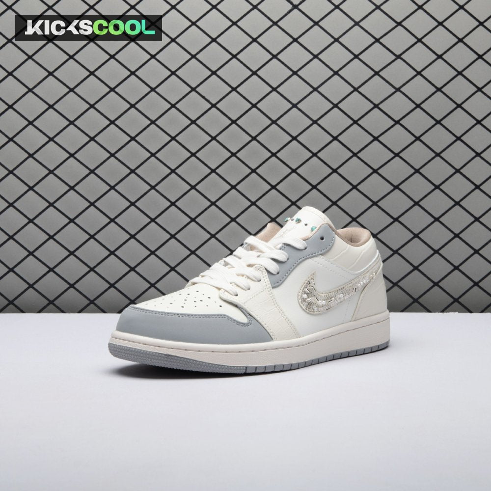 Jordan 1 LowSail Soft Pearl IH7323-100 Unisex