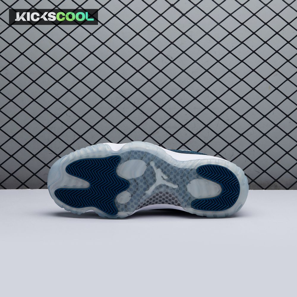 Jordan 11 Retro Low Snake Navy (2019) CD6846-102 Unisex