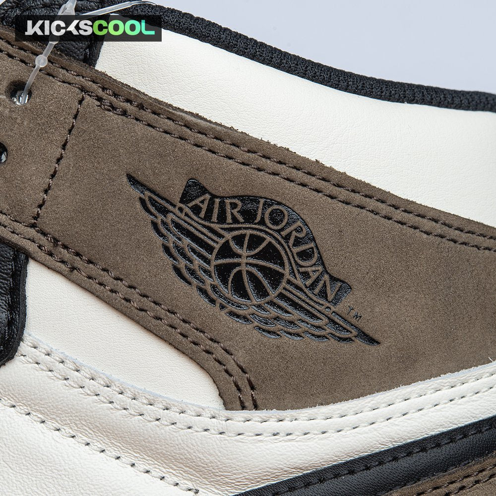 Jordan 1 Retro High Dark Mocha Unisex
