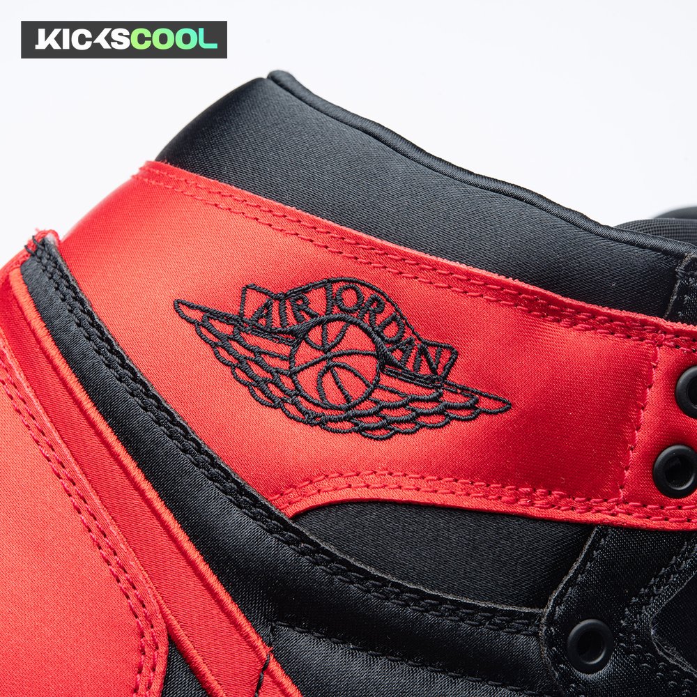Jordan 1 Retro High OG Satin Bred Unisex