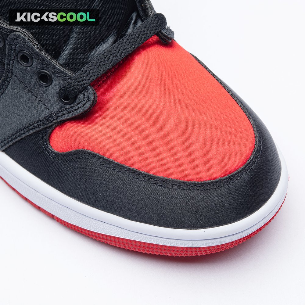 Jordan 1 Retro High OG Satin Bred Unisex