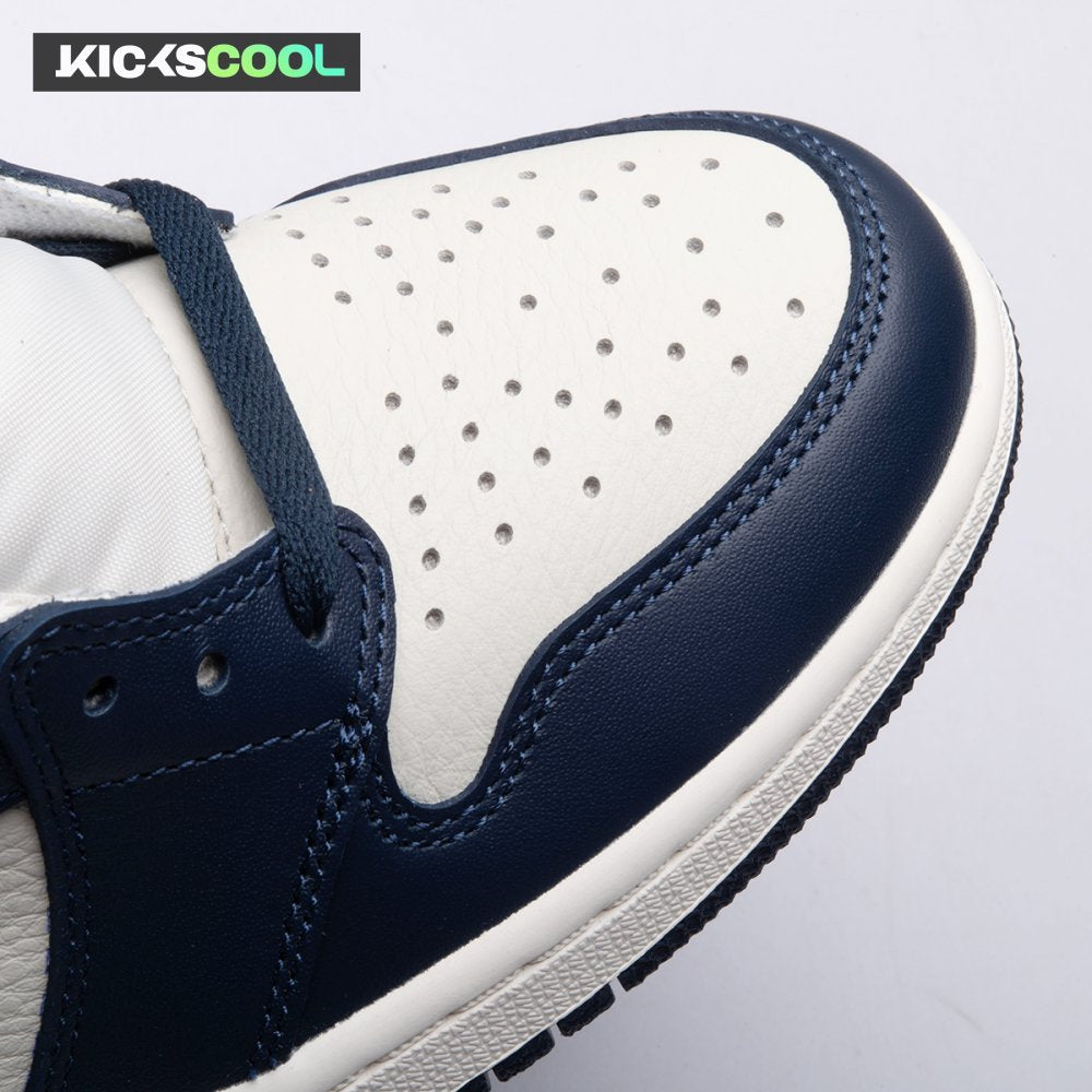 Jordan 1 Retro High Obsidian UNC Unisex