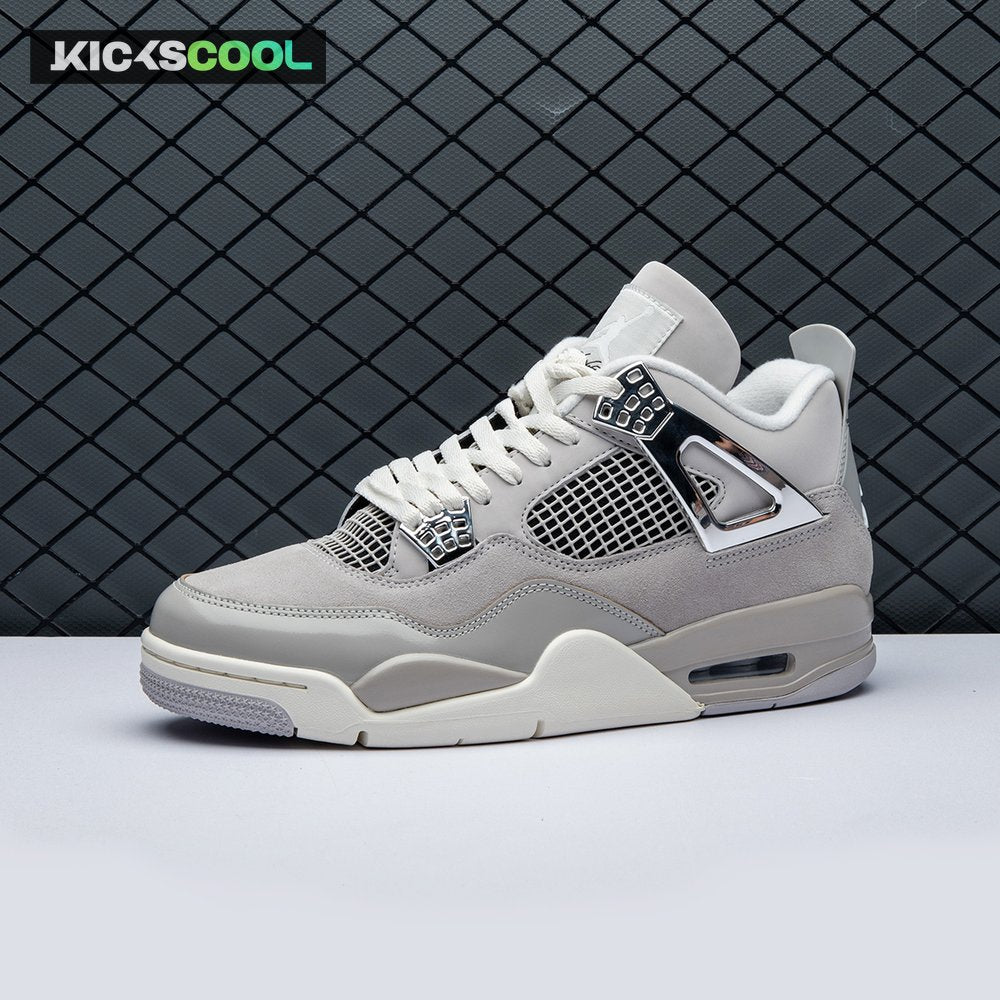 Jordan 4 Retro Frozen Moments AQ9129-001 Unisex
