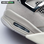 Jordan 4 Retro Frozen Moments AQ9129-001 Unisex