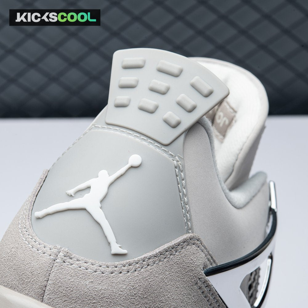 Jordan 4 Retro Frozen Moments AQ9129-001 Unisex