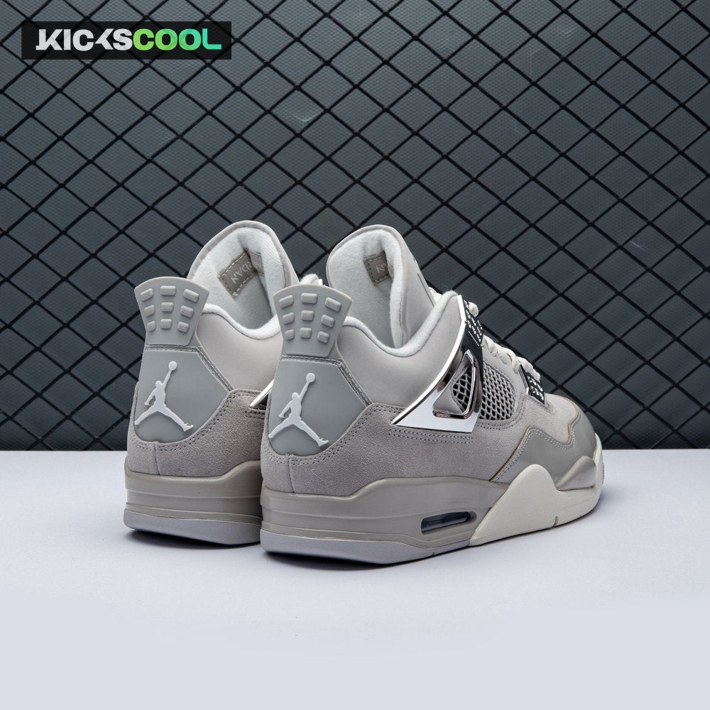 Jordan 4 Retro Frozen Moments AQ9129-001 Unisex