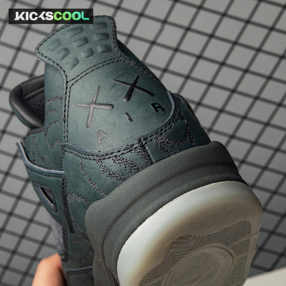 Jordan 4 Retro Kaws Black 930155-001 Men's