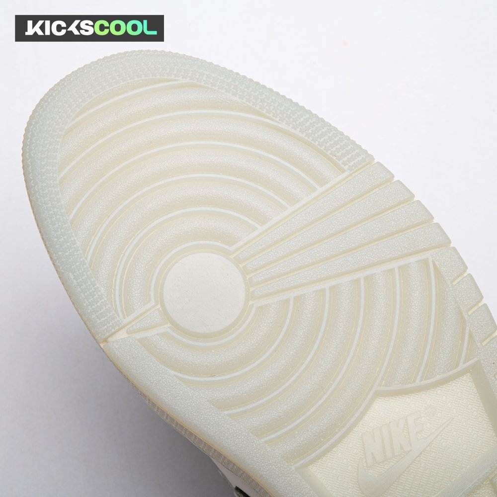Jordan 1 Low OG Year of the Dragon (2024) (GS) FQ6593-100 Unisex
