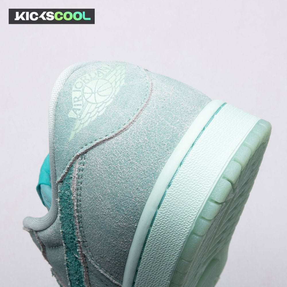 Jordan 1 Retro Low OG Washed Teal HQ8111-300 Unisex